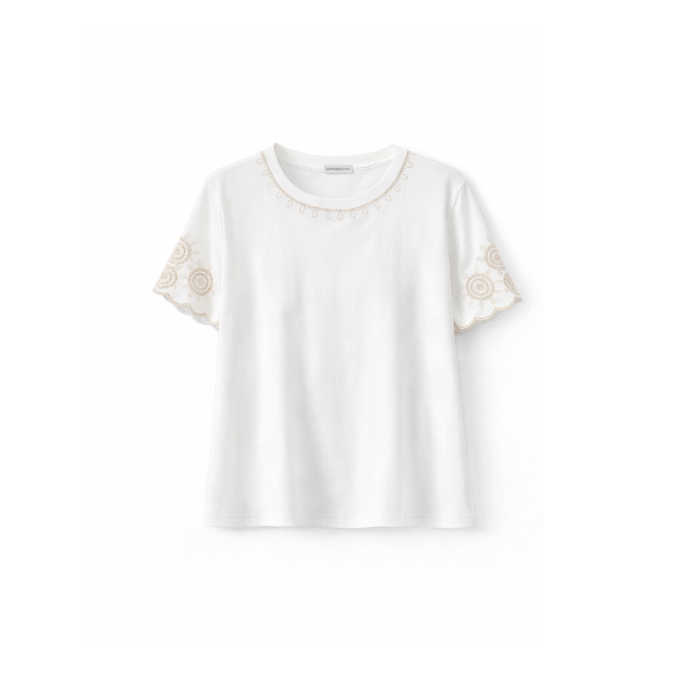 Camiseta detalle bordado blanca